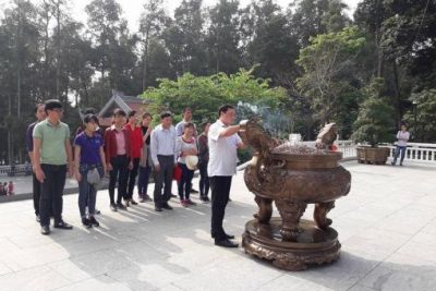 Học tập và trải nghiệm của học sinh trường THPT Hoàng Văn Thụ năm học 2017 – 2018